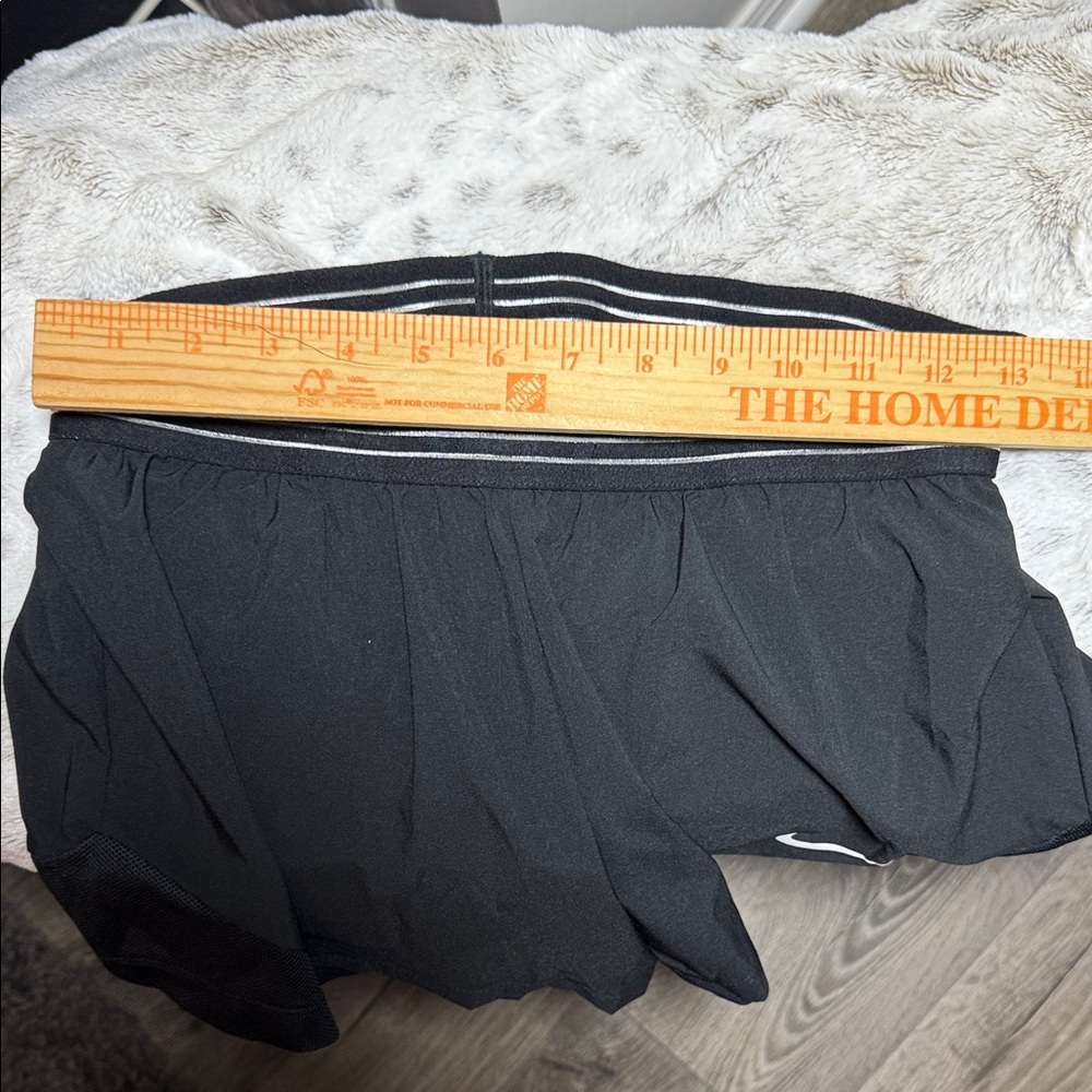 Nike Women's Woven Flex 2 in 1 Shorts with compression liner. Small - Picture 5 of 6